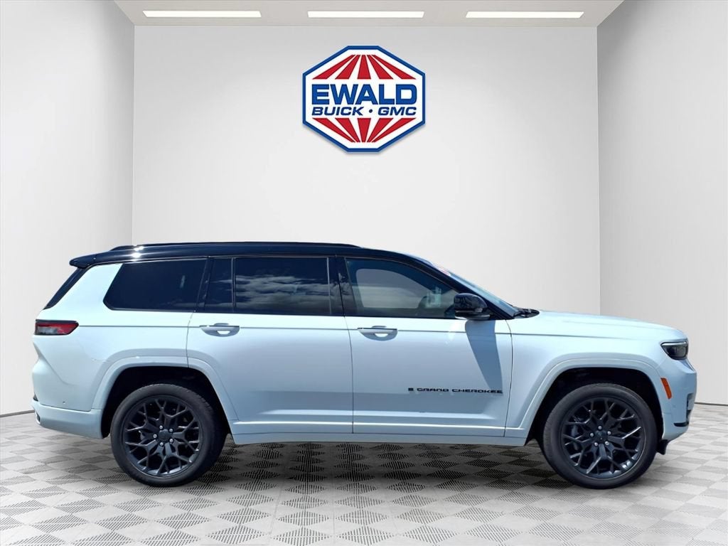 2025 Jeep Grand Cherokee L Summit Reserve 4x4