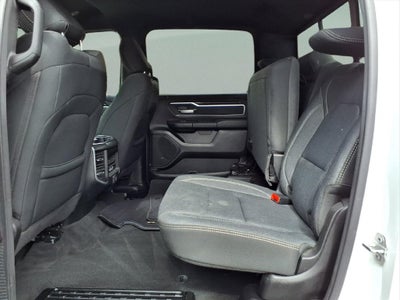 2020 RAM 1500 Big Horn Crew Cab 4x4 5'7" Box
