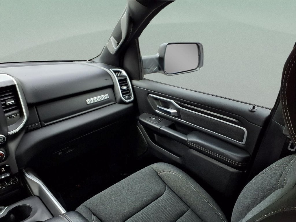 2020 RAM 1500 Big Horn Crew Cab 4x4 5'7" Box