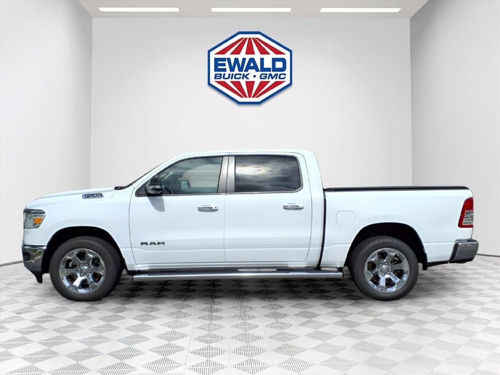2020 RAM 1500 Big Horn Crew Cab 4x4 5'7" Box