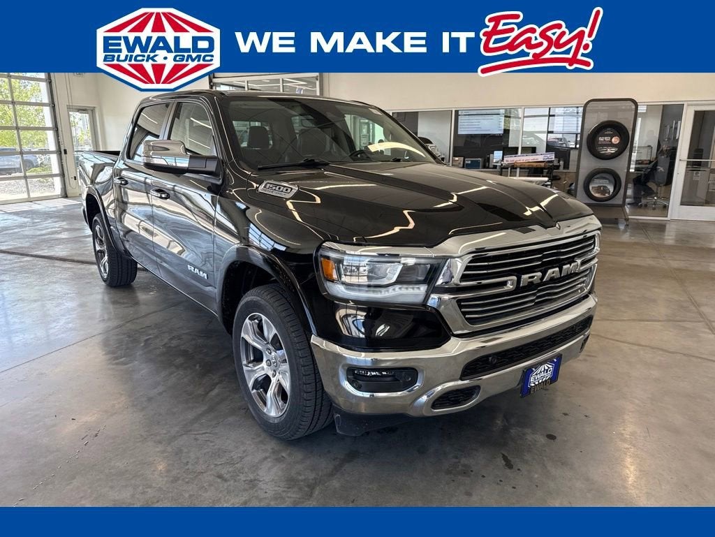 2021 RAM 1500 Laramie 4x4 Crew Cab 5'7's photo