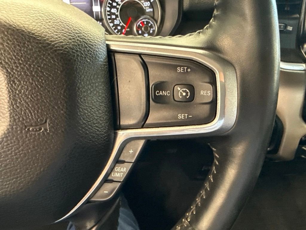 2021 RAM 1500 Laramie Crew Cab 4x4 5'7" Box