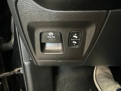2021 RAM 1500 Laramie Crew Cab 4x4 5'7" Box
