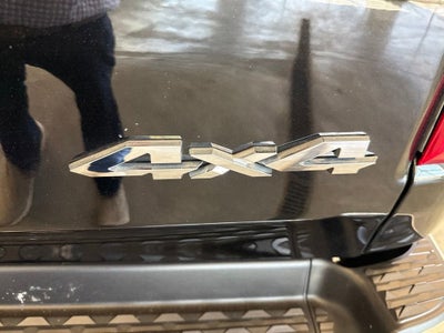 2021 RAM 1500 Laramie Crew Cab 4x4 5'7" Box