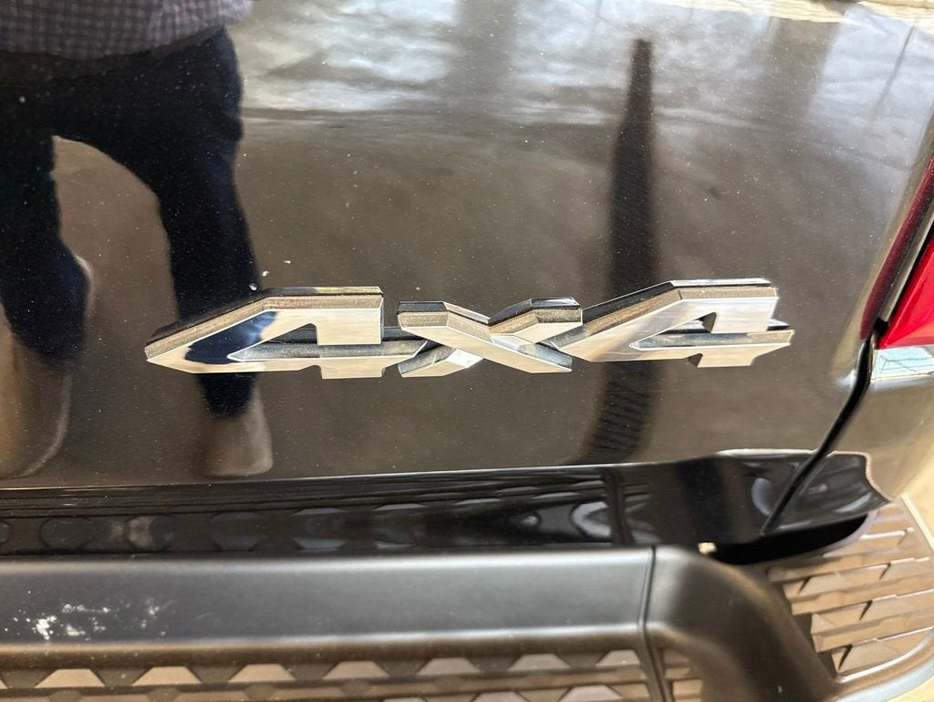 2021 RAM 1500 Laramie Crew Cab 4x4 5'7" Box