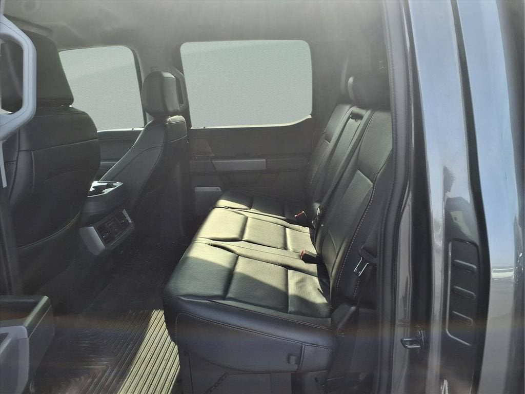 2023 Ford F-450 LARIAT