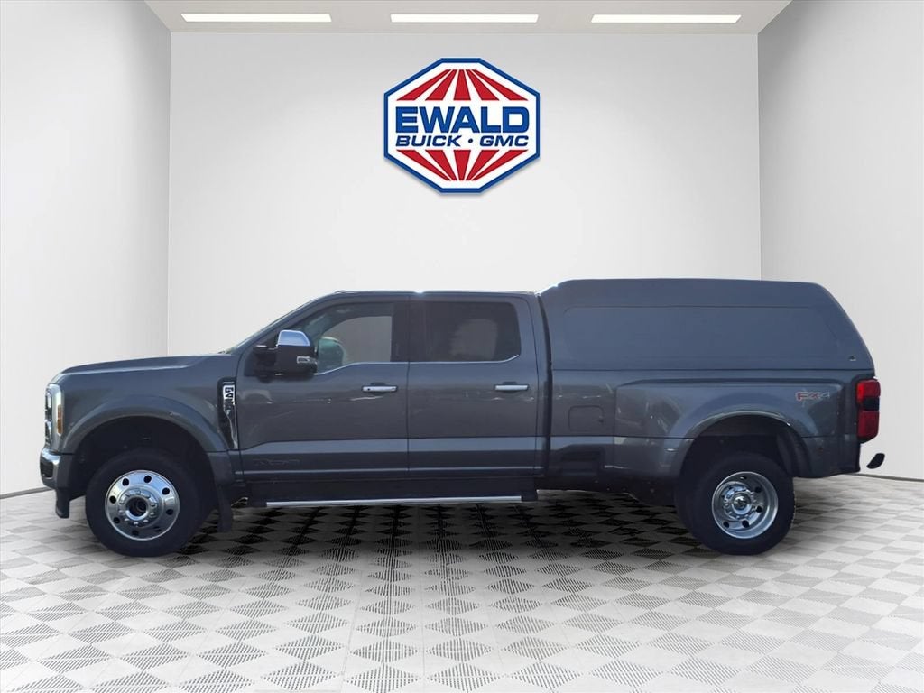 2023 Ford F-450 LARIAT