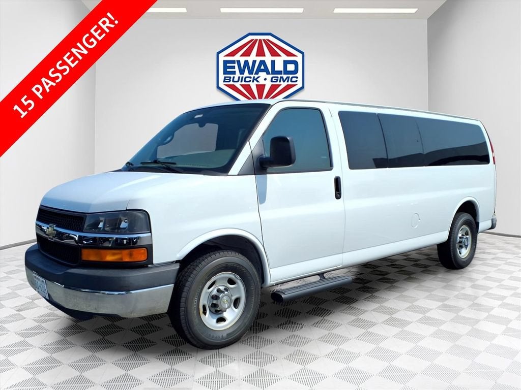 2015 Chevrolet Express Passenger 3500 LT