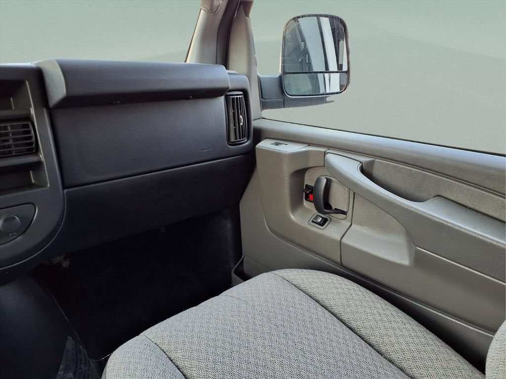 2015 Chevrolet Express Passenger 3500 LT