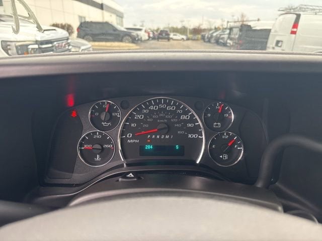 2024 Chevrolet Express Passenger 3500 1LT