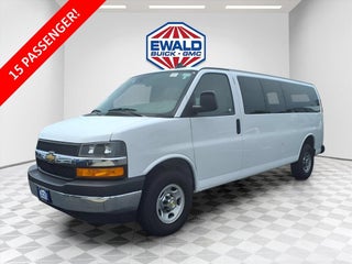 2024 Chevrolet Express Passenger 3500 1LT
