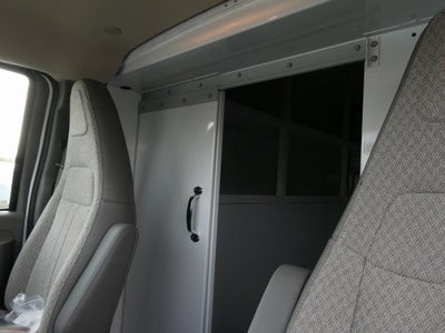 2025 GMC Savana Cutaway 3500 1WT