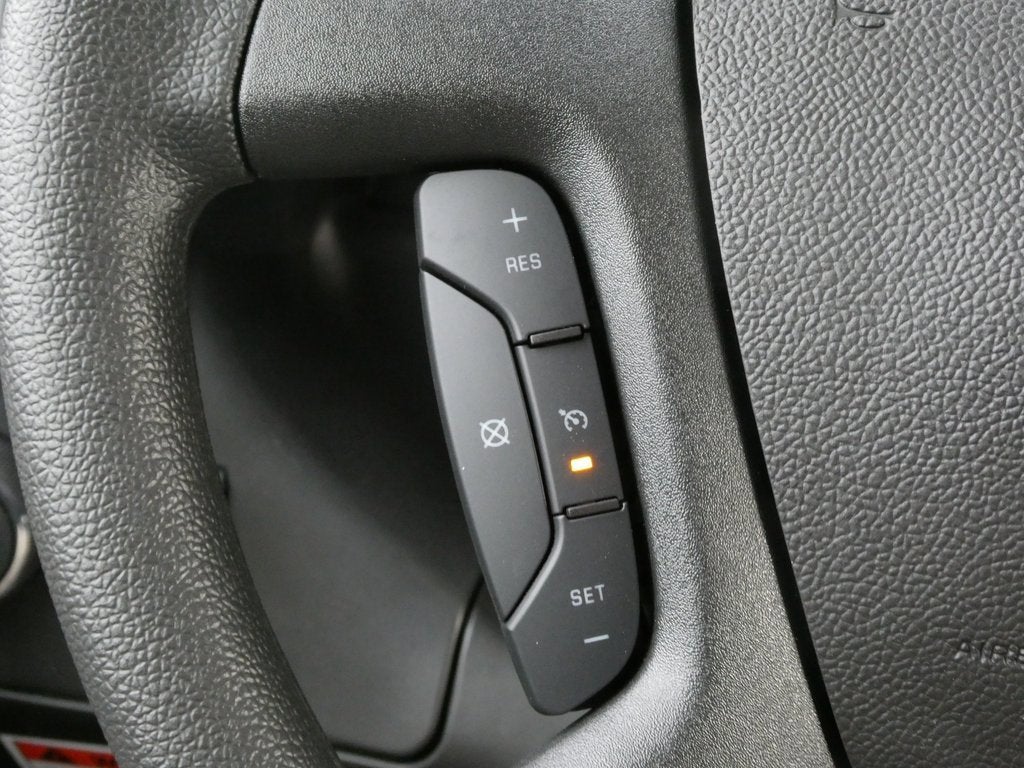 2025 GMC Savana Cutaway 3500 1WT