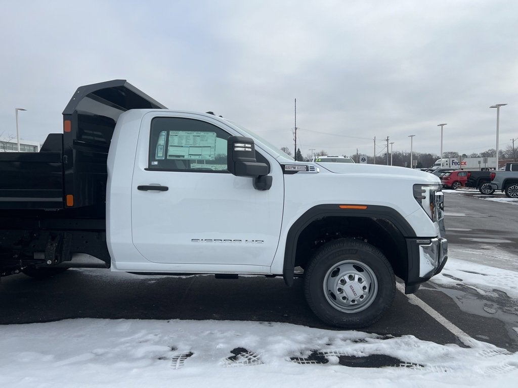2026 GMC Sierra 3500 HD Chassis Cab Pro