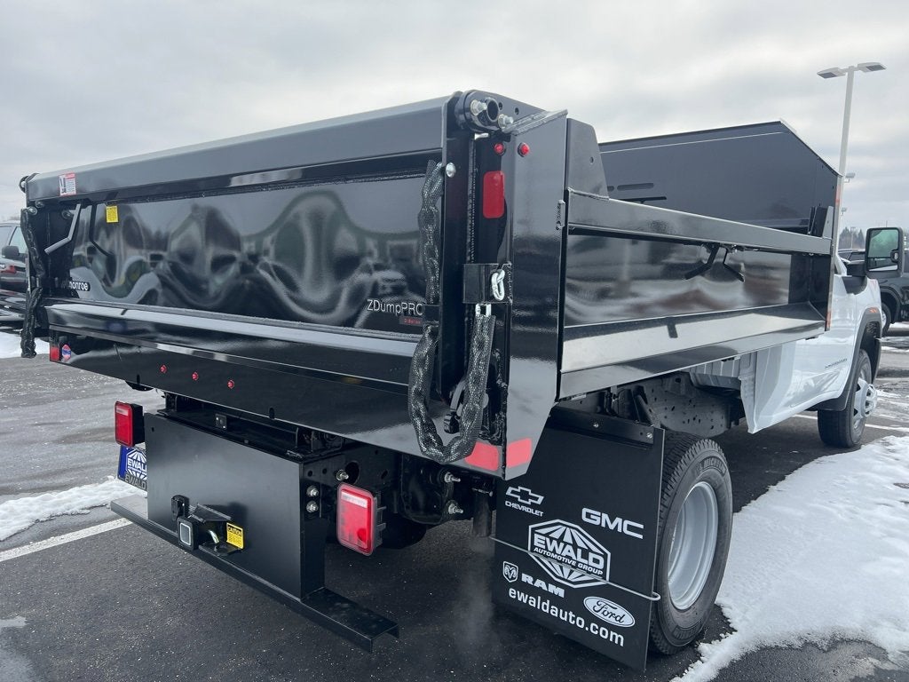 2026 GMC Sierra 3500 HD Chassis Cab Pro