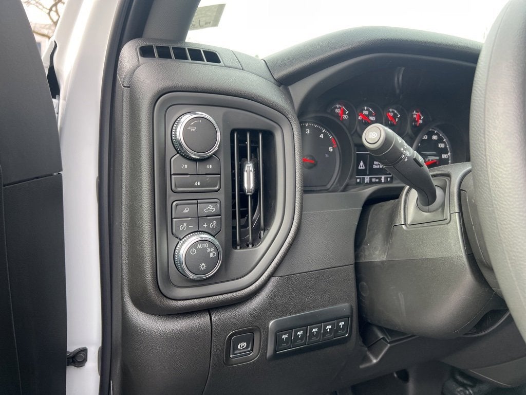 2026 GMC Sierra 3500 HD Chassis Cab Pro