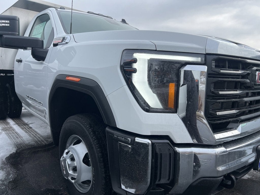 2026 GMC Sierra 3500 HD Chassis Cab Pro
