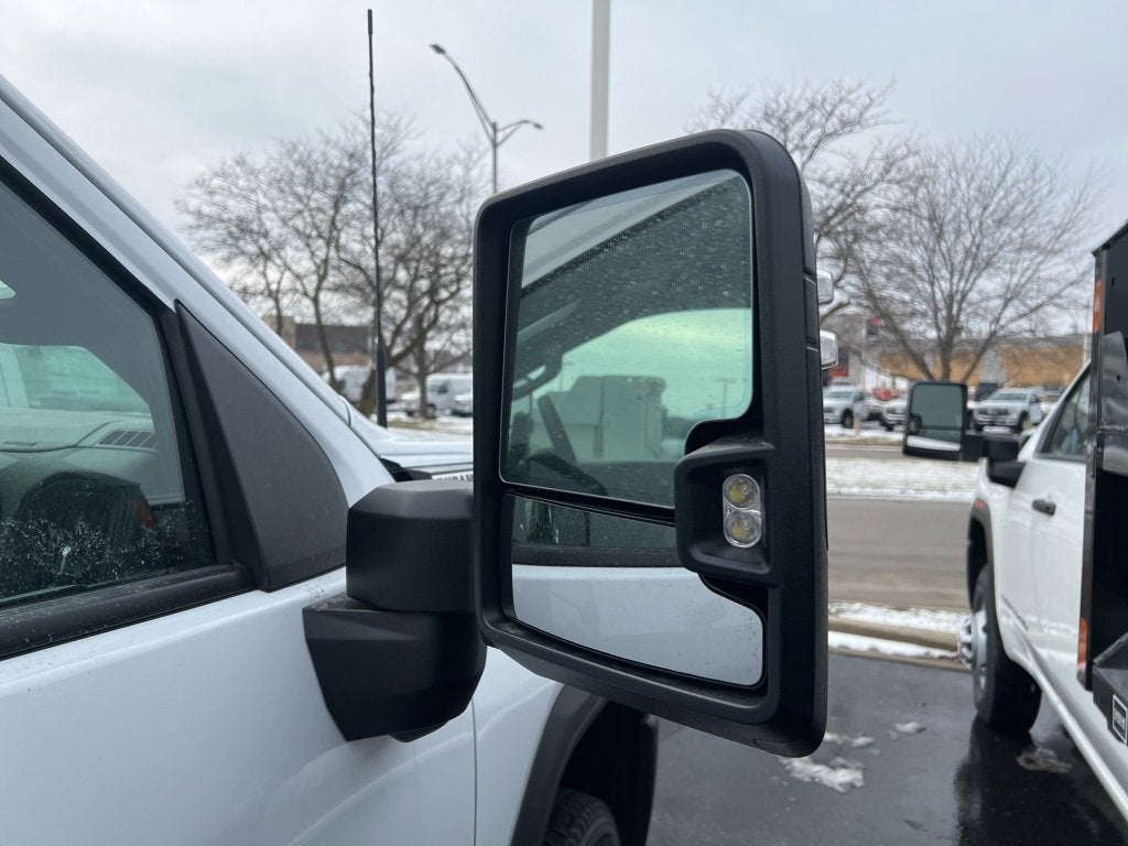 2026 GMC Sierra 3500 HD Chassis Cab Pro