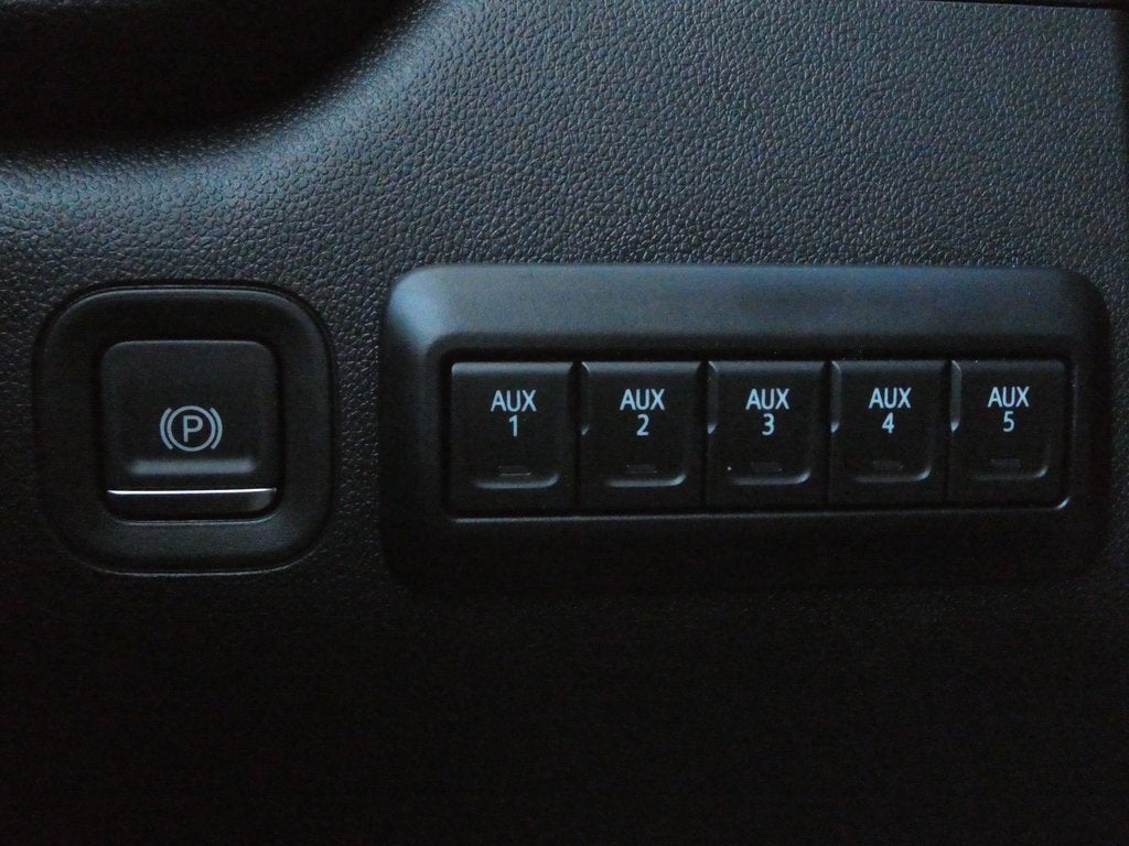 2025 GMC Sierra 3500 HD Chassis Cab Pro