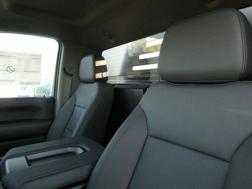 2025 GMC Sierra 3500 HD Chassis Cab Pro