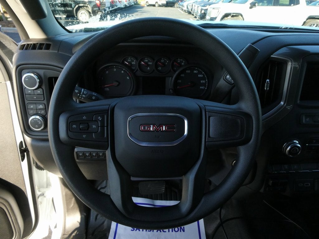 2025 GMC Sierra 3500 HD Chassis Cab Pro