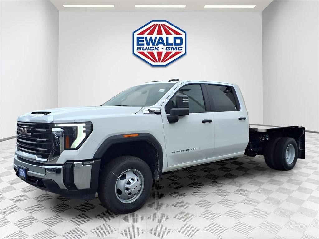 2026 GMC Sierra 3500 HD Chassis Cab Pro