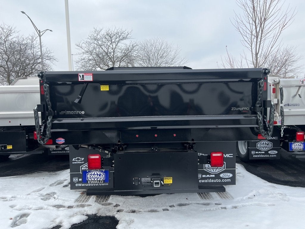 2025 GMC Sierra 3500 HD Chassis Cab Pro