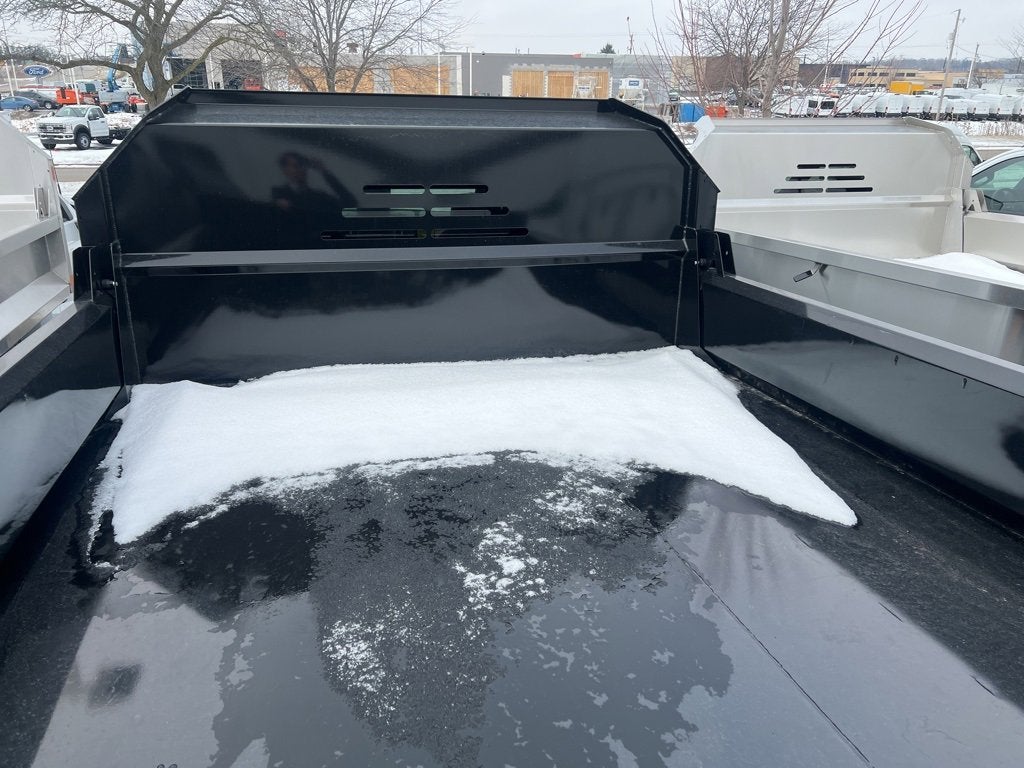 2025 GMC Sierra 3500 HD Chassis Cab Pro