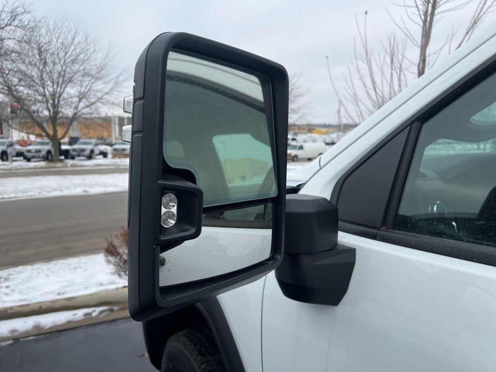 2025 GMC Sierra 3500 HD Chassis Cab Pro