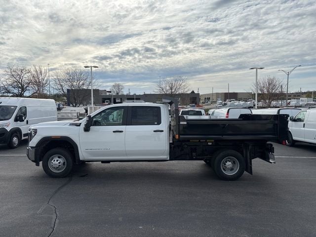 2026 GMC Sierra 3500 HD Chassis Cab Pro