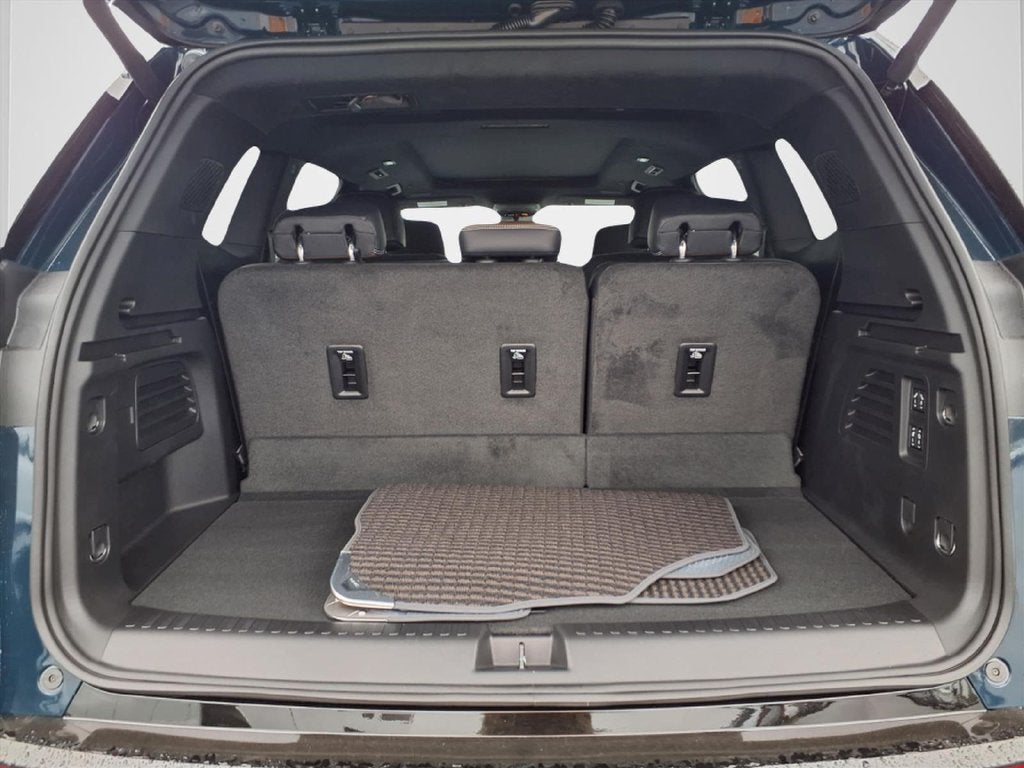 2027 GMC Acadia Denali Ultimate