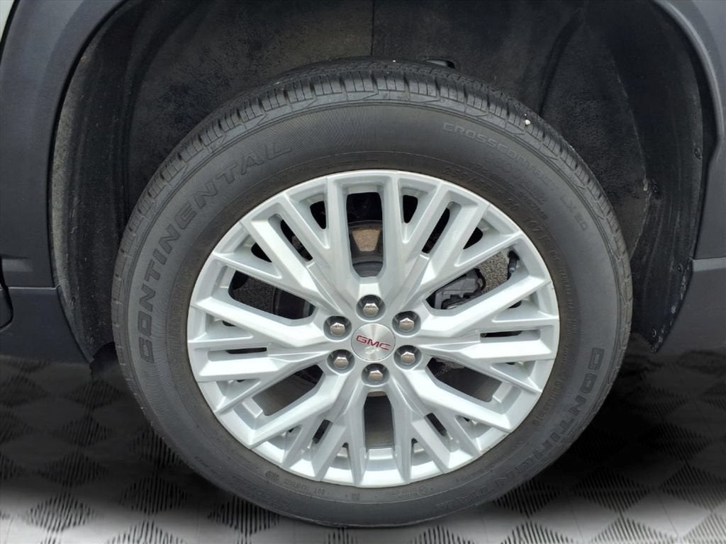 2024 GMC Acadia Elevation