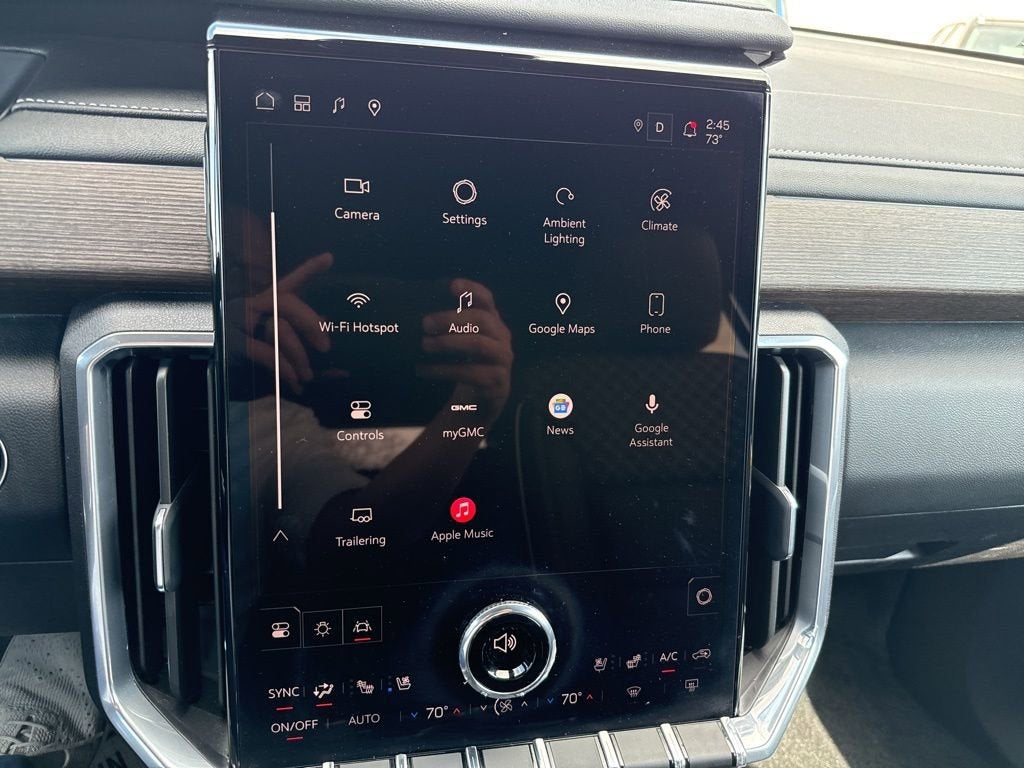 2025 GMC Acadia Denali