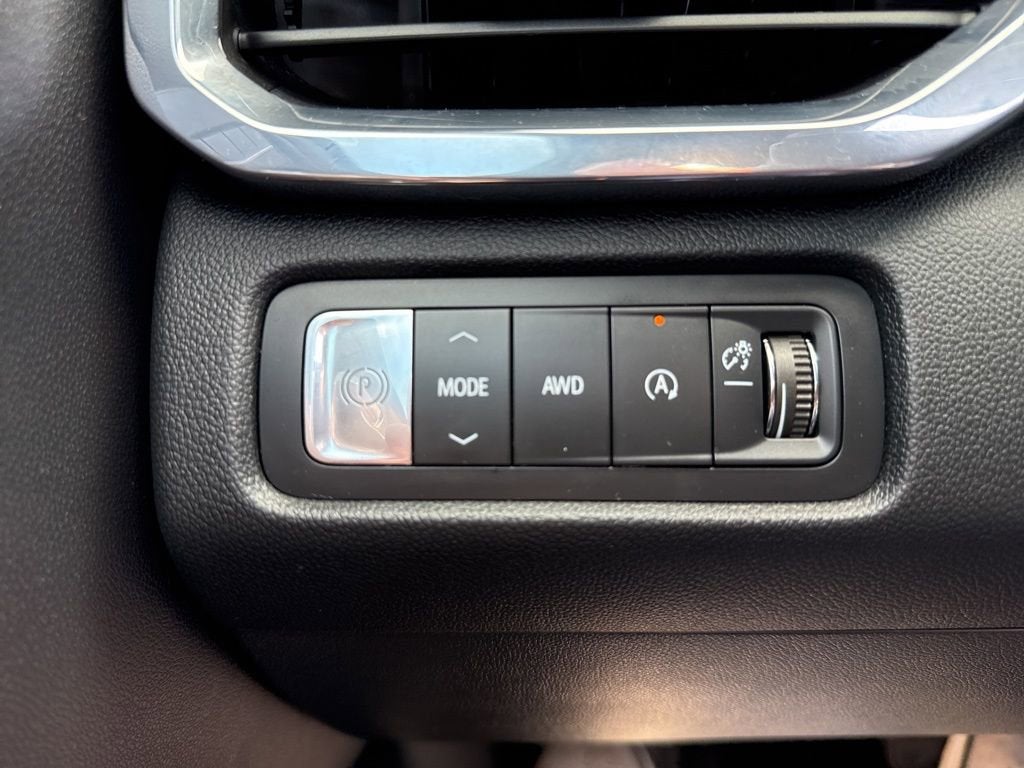 2025 GMC Acadia Denali