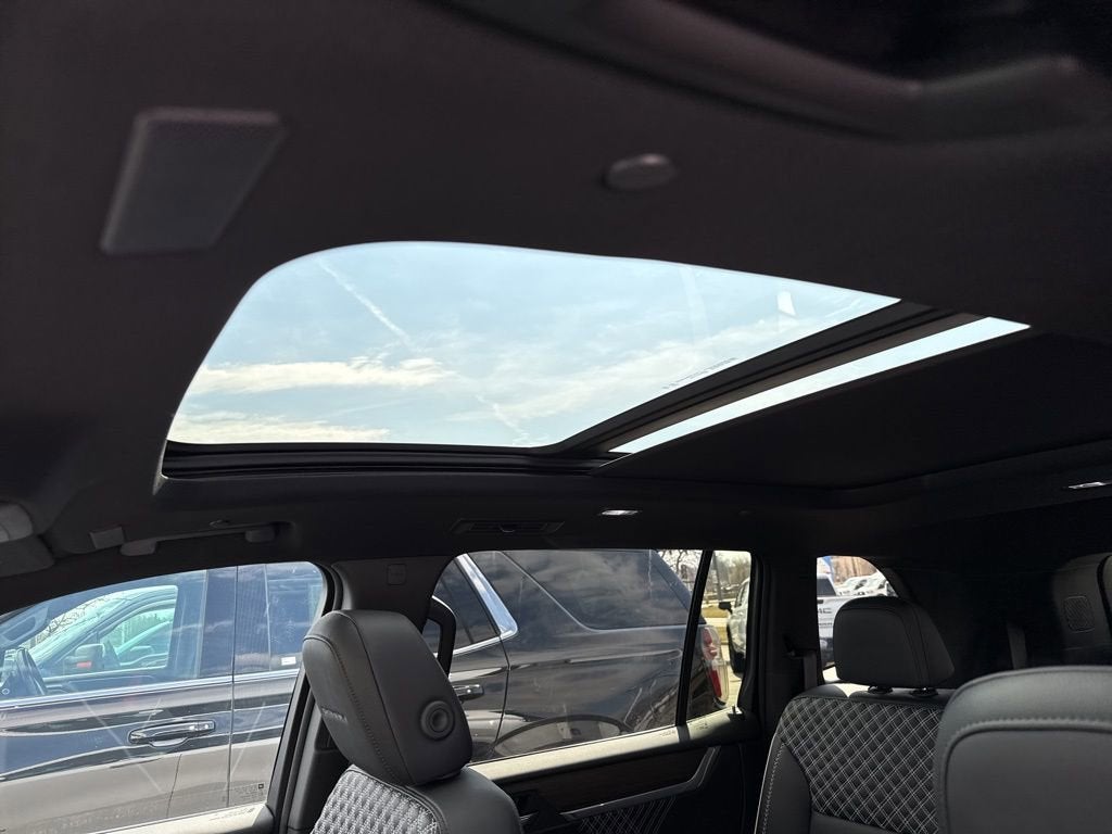 2025 GMC Acadia Denali