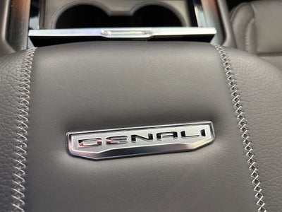 2025 GMC Yukon XL Denali