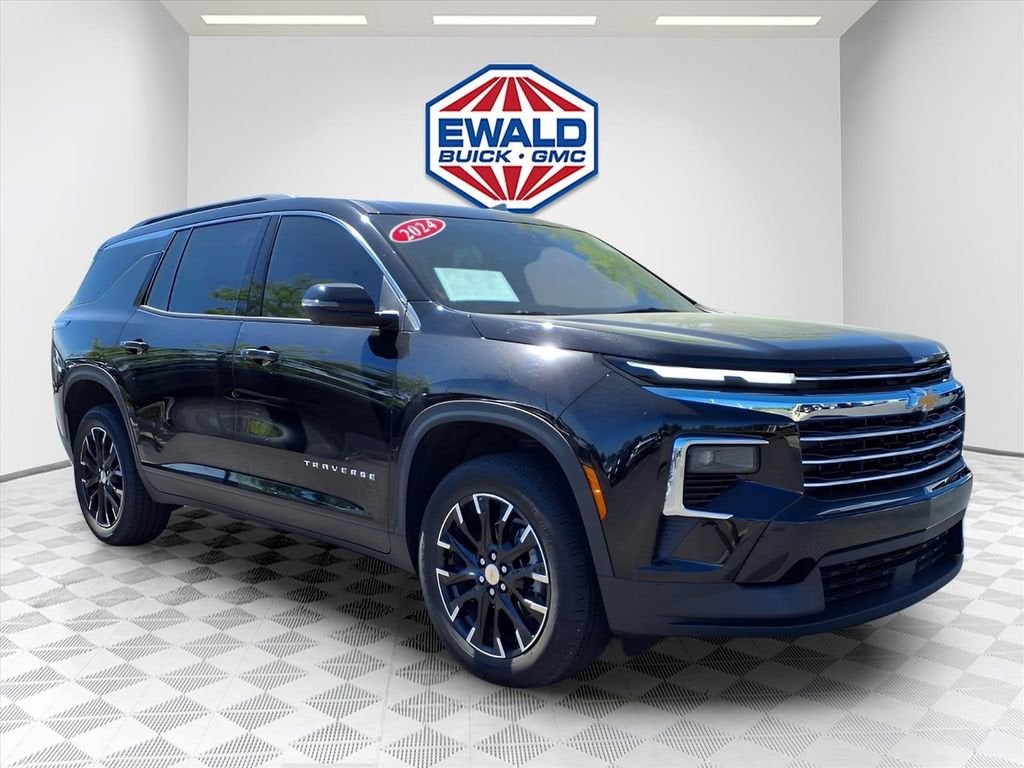 2024 Chevrolet Traverse LT