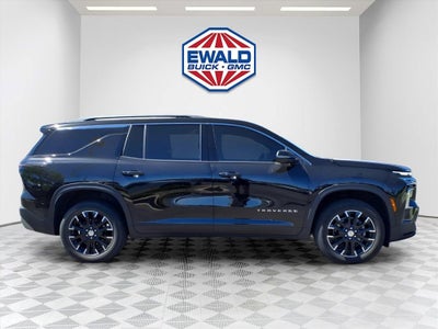 2024 Chevrolet Traverse LT