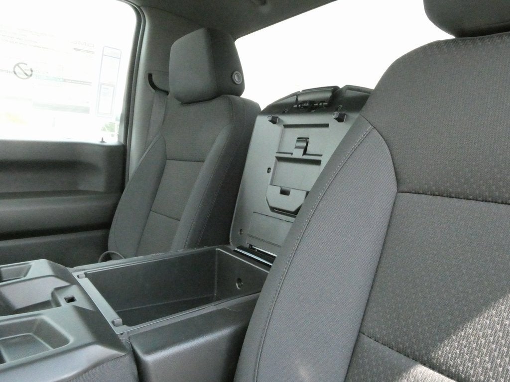 2025 GMC Sierra 3500 HD Pro