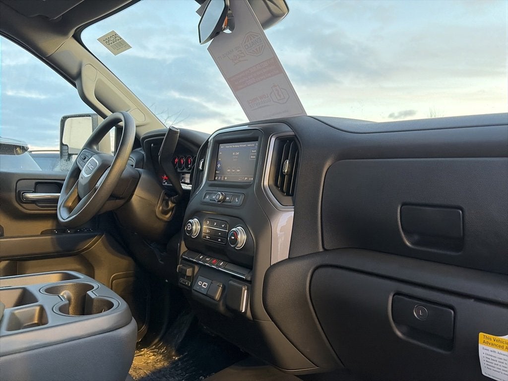 2025 GMC Sierra 2500 HD Pro