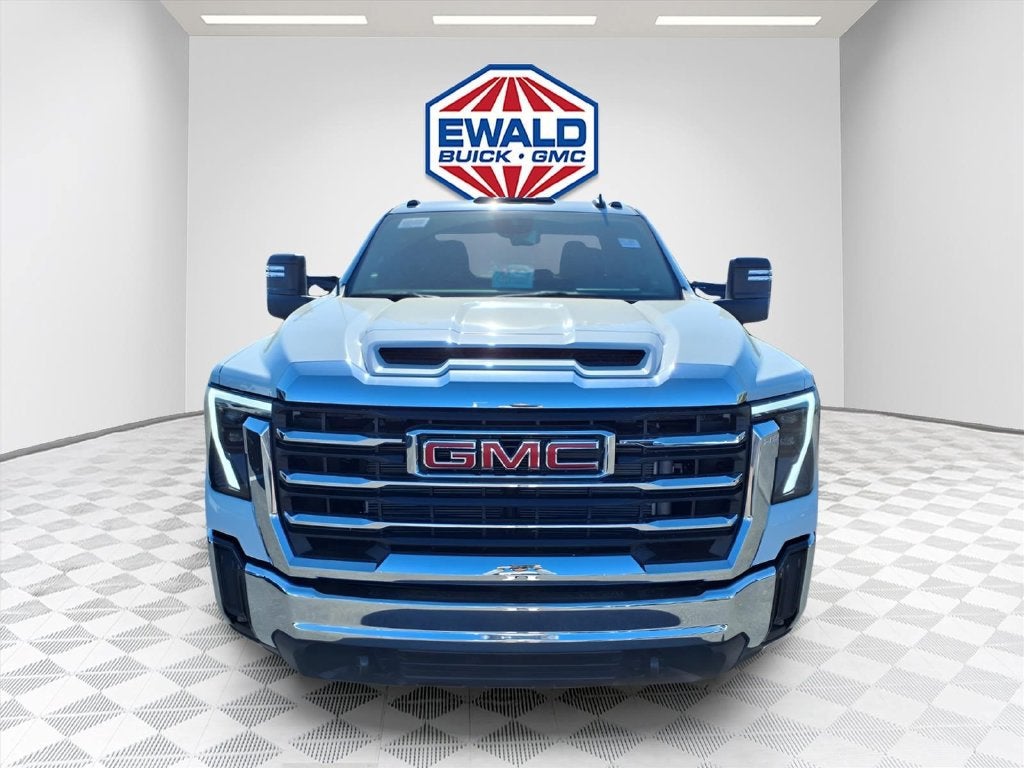 2026 GMC Sierra 3500 HD SLE