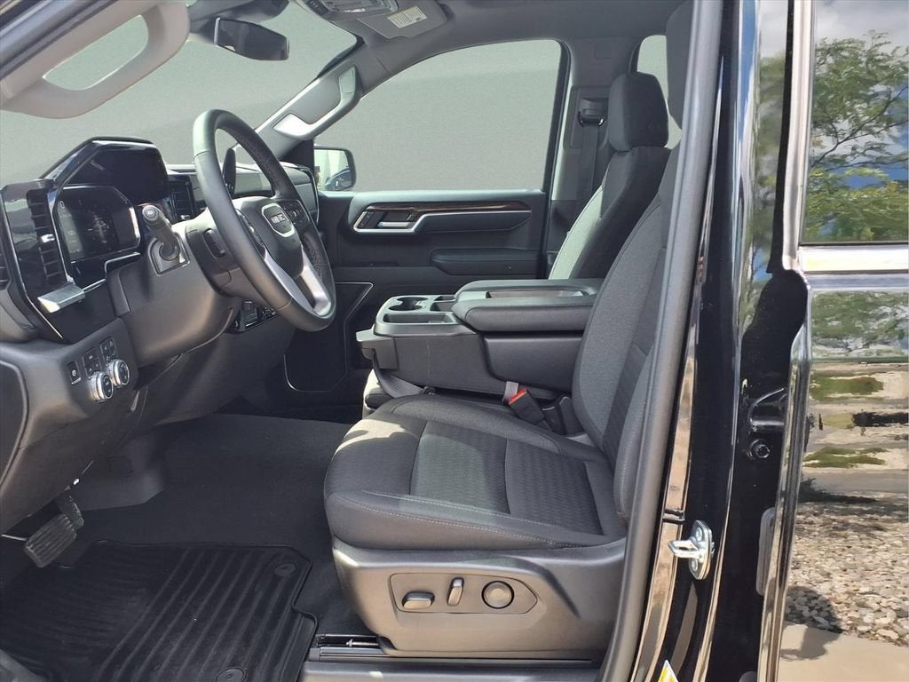 2026 GMC Sierra 1500 SLE - Photo 20