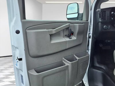2025 GMC Savana Cargo Work Van