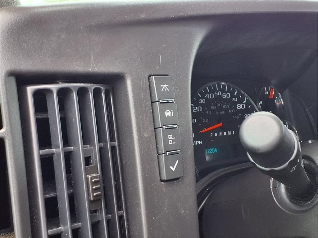 2025 GMC Savana Cargo Work Van
