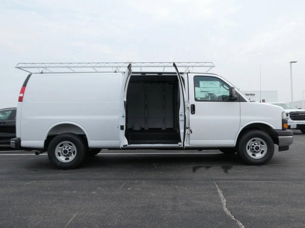 2025 GMC Savana Cargo 2500 Work Van