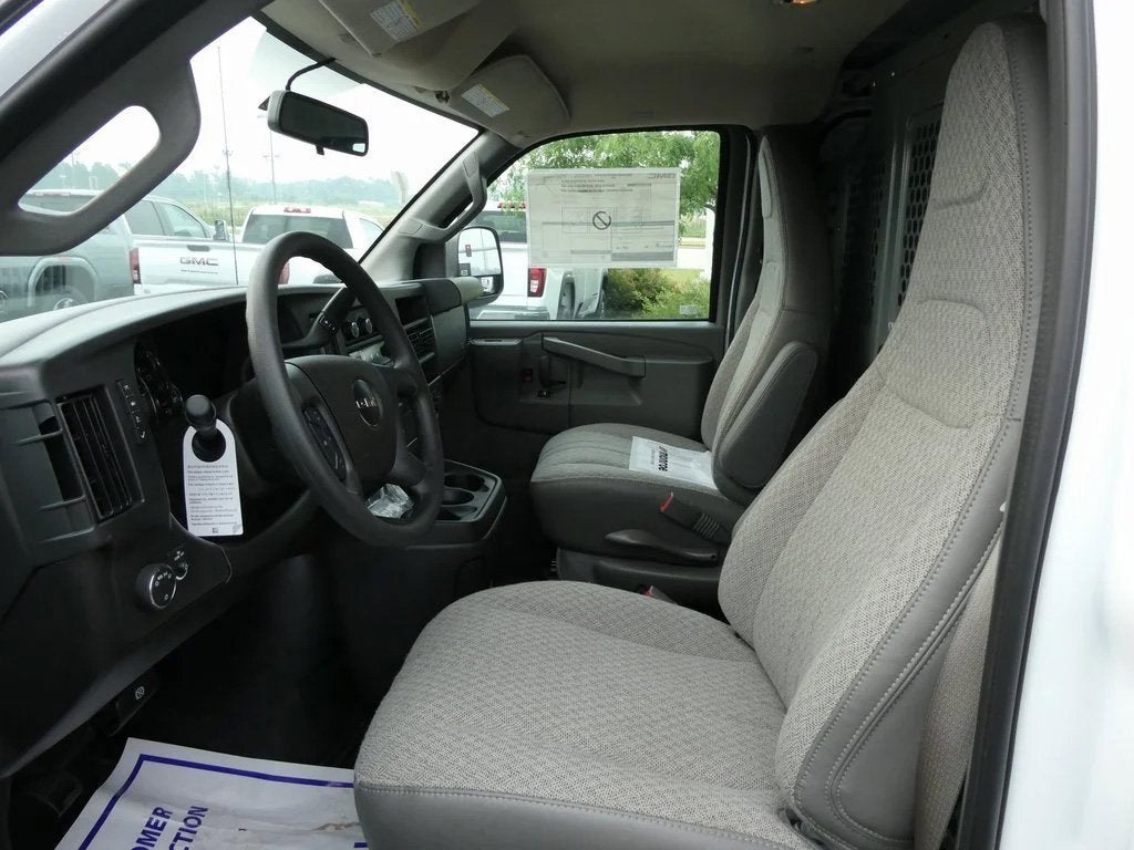 2025 GMC Savana Cargo 2500 Work Van