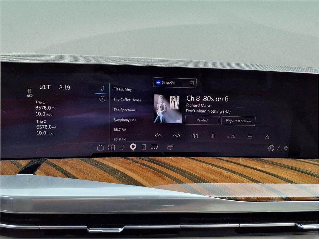 2025 Cadillac Escalade ESV Premium Luxury Platinum