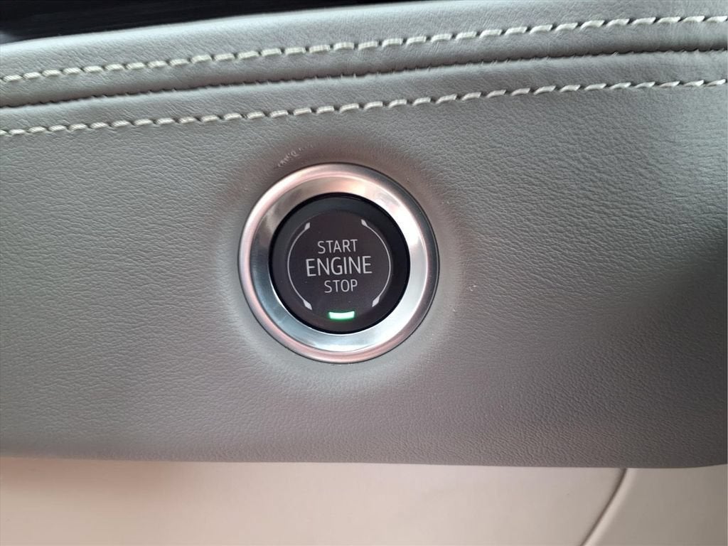 2025 Cadillac Escalade ESV Premium Luxury Platinum