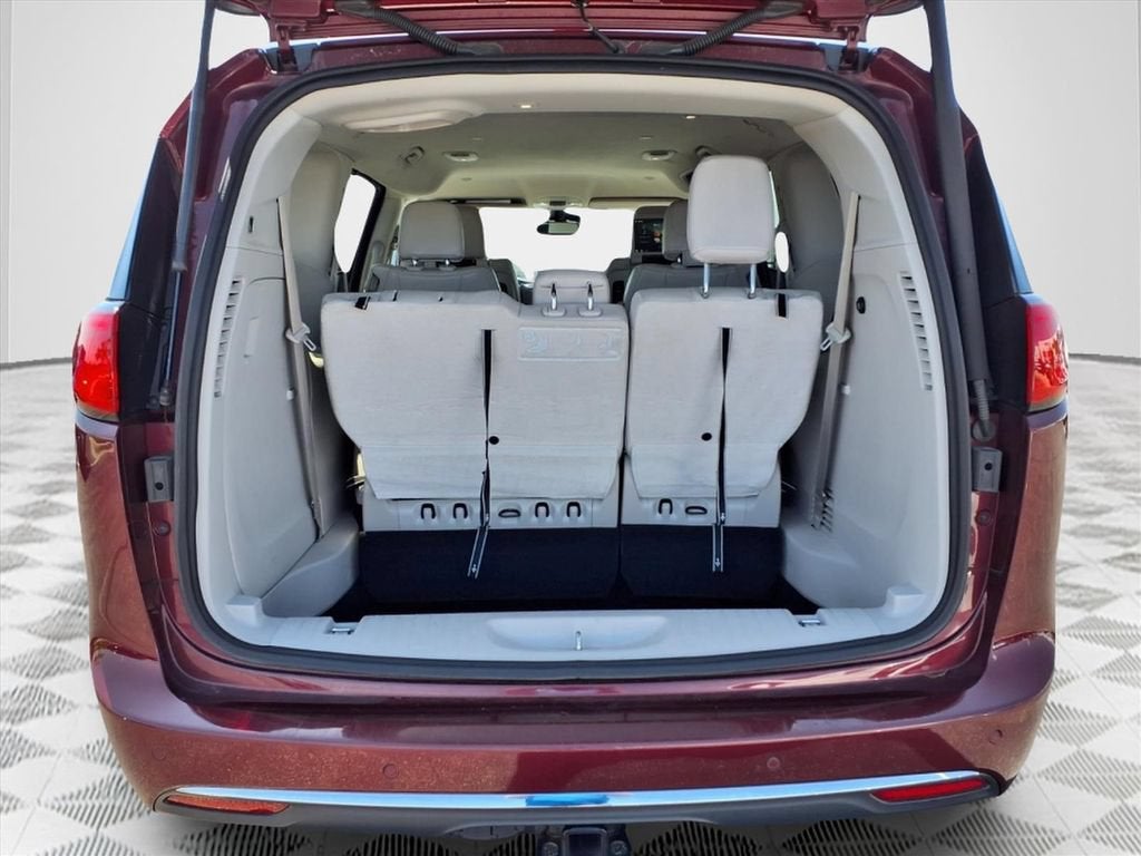 2017 Chrysler Pacifica Touring-L Plus