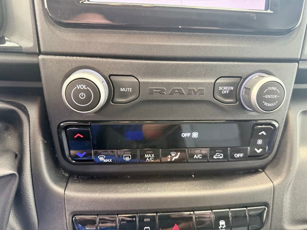 2026 RAM ProMaster Cargo Van Tradesman